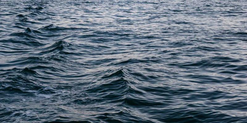 NFV与CNF深度解析：从虚拟化到容器化的网络变革与资源优化