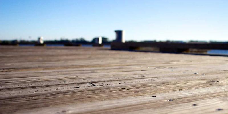 数据中心网络架构演进：从传统三层到叶脊（Spine-Leaf）的深度解析与IT资讯